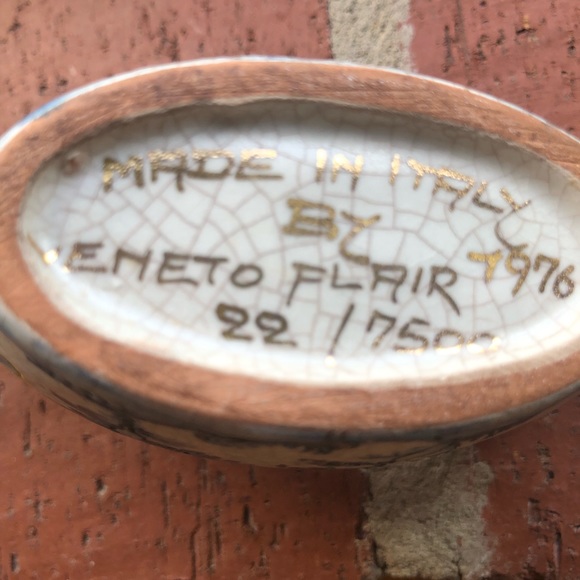 Limited Edition Veneto Flair Pottery Candle Holder - Picture 2 of 4